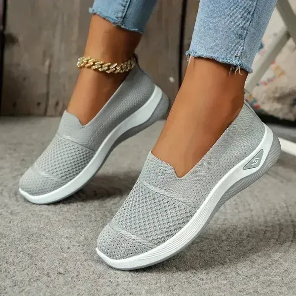 [Summer Trends 2025] Women's Breathable Knit Sneakers: Lightweight Comfort Every Step