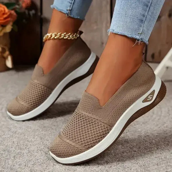 [Summer Trends 2025] Women's Breathable Knit Sneakers: Lightweight Comfort Every Step